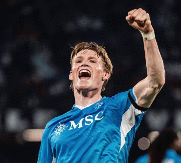 那不勒斯逆转获胜，提前锁定欧冠资格