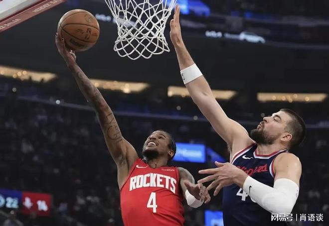 快船击败马刺,继续赢球 快船击败马刺,继续赢球