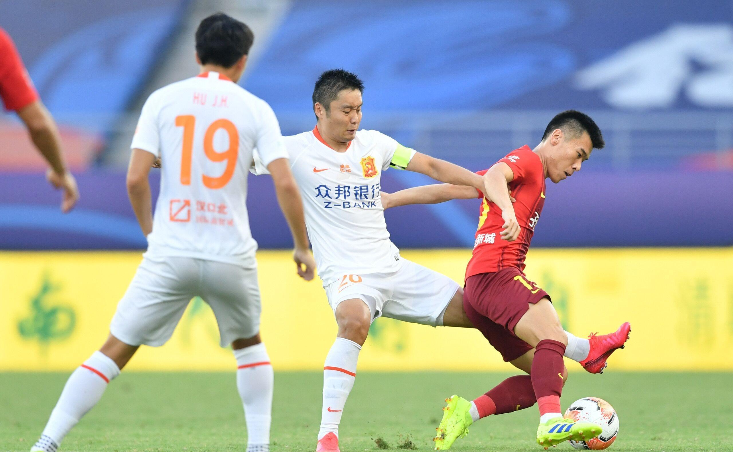 同城乐体育地址-河北华夏幸福主场胜出，顽强拼搏的简单介绍