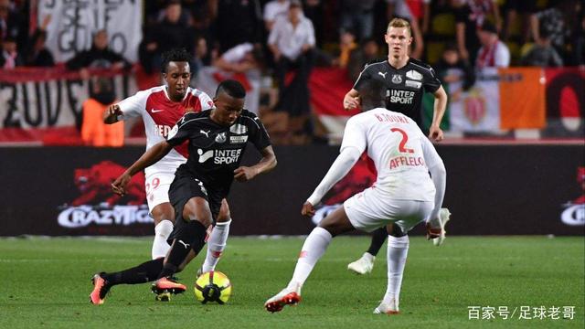 关于阿雅克肖足球俱乐部在法国联赛中大跃进的信息