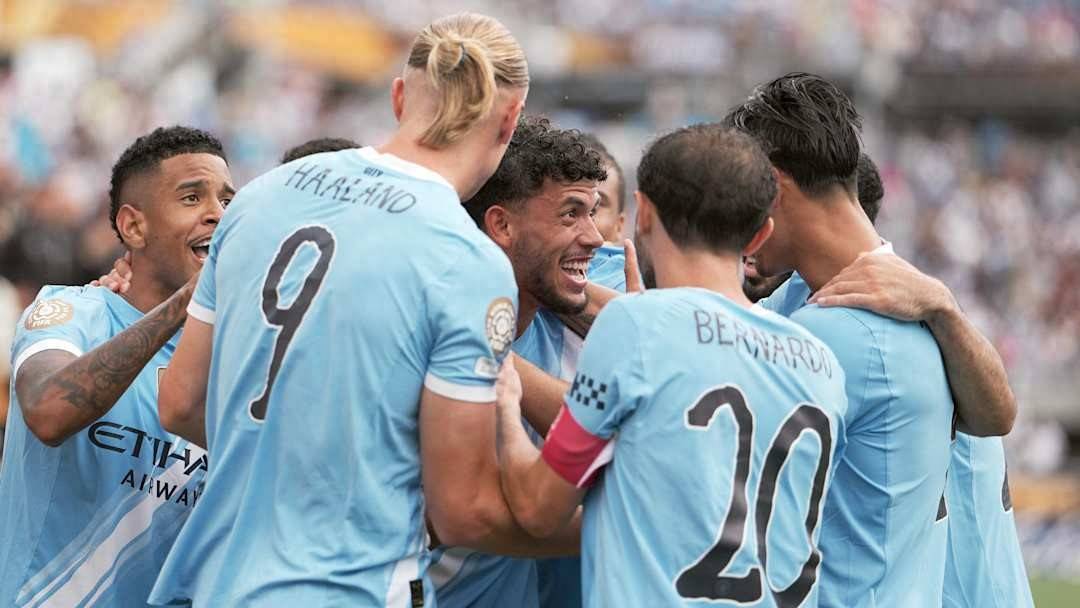 曼城轻松晋级，小组头名无悬念的简单介绍