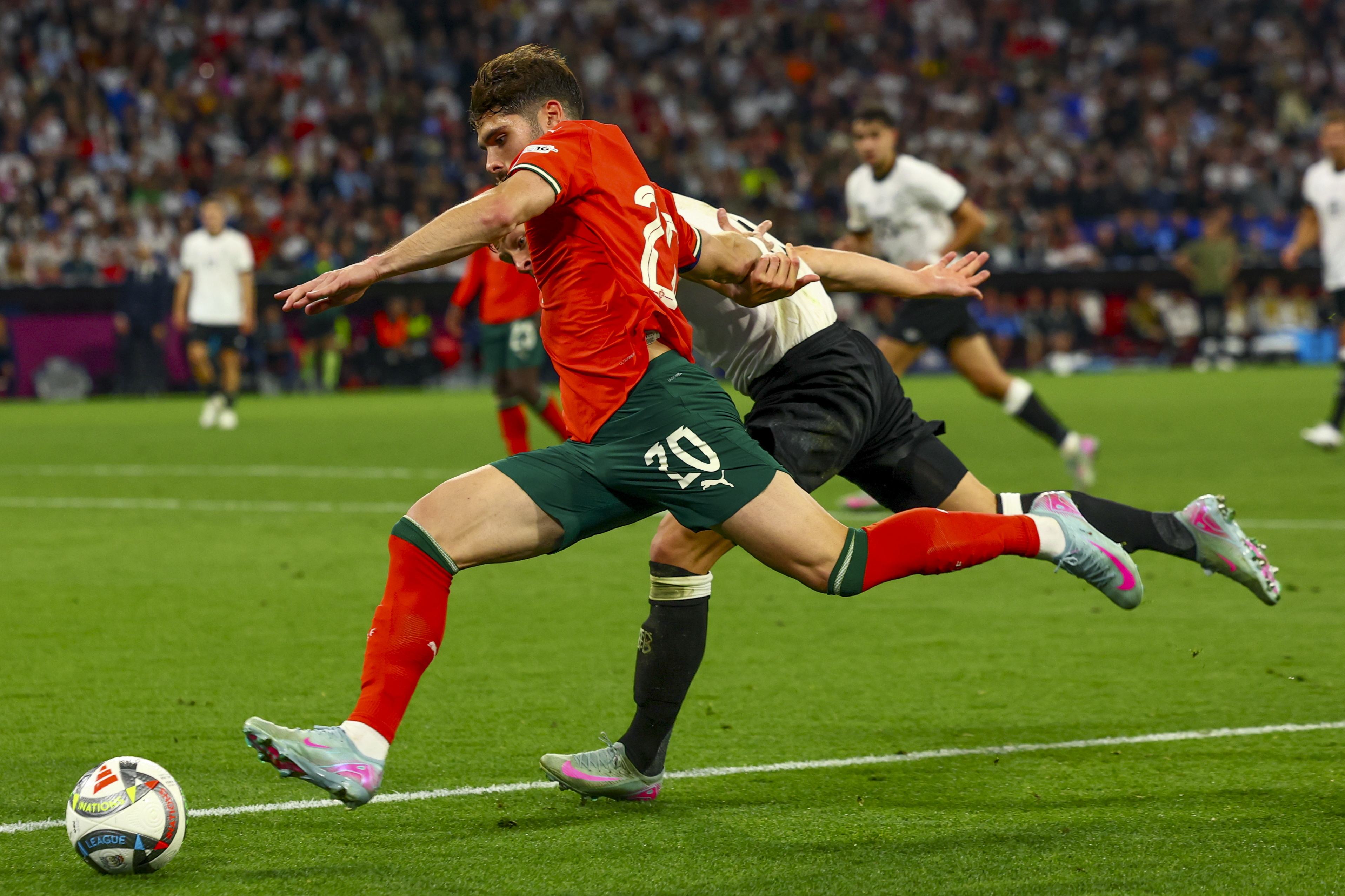 同城乐体育app下载-关于葡萄牙队双杀波兰，欧锦赛之旅不可限量的信息