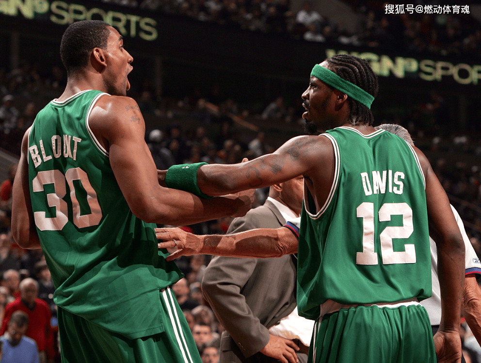 凯尔特人全队奋力拼搏，战胜对手的简单介绍